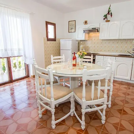 David - 20m From The Beach With Parking * Trogir