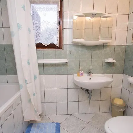 Apartment David - 20m From The Beach With Parking