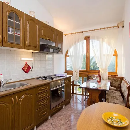 David - 20m From The Beach With Parking * Trogir