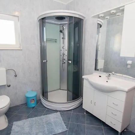 David - 20m From The Beach With Parking Apartment Trogir
