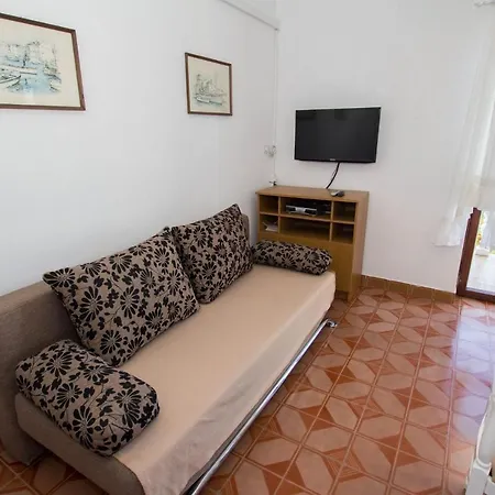 David - 20m From The Beach With Parking * Trogir