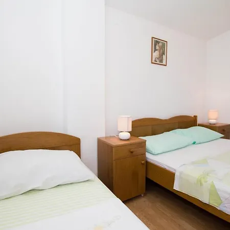 David - 20m From The Beach With Parking * Trogir