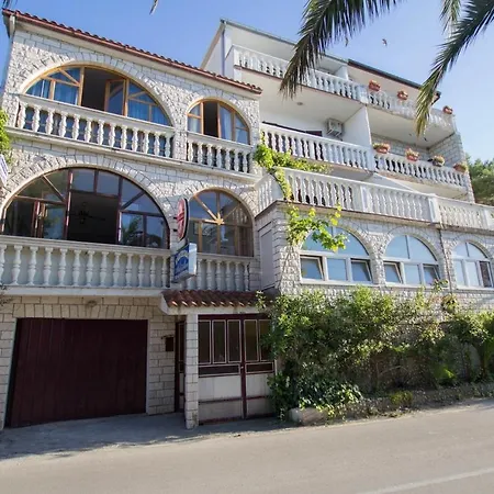 David - 20m From The Beach With Parking Trogir